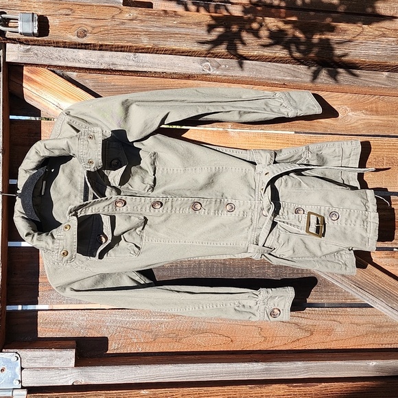 d.i.a. Jackets & Blazers - d.i.a. Army Green Utility Belted Hooded Jacket, Sz Small